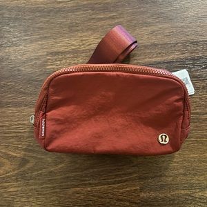 Everywhere Belt Bag 1L Terra Orange